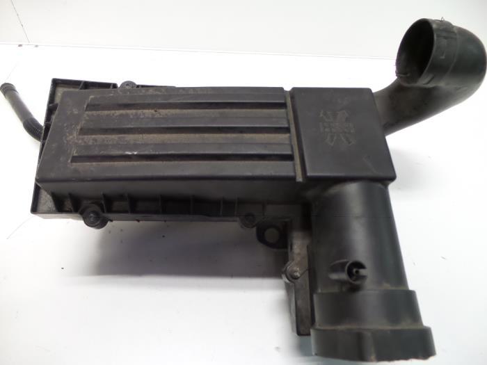 Volkswagen Passat Hava Filtre Kutusu 2005-2009 - 3C0129607BC