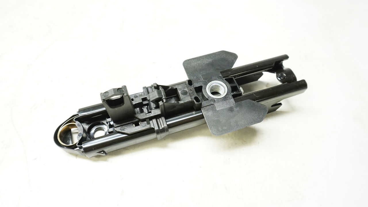 Emnıyet Kemer Bakalıtı A5 12- Ioe-Vw 8T8857833