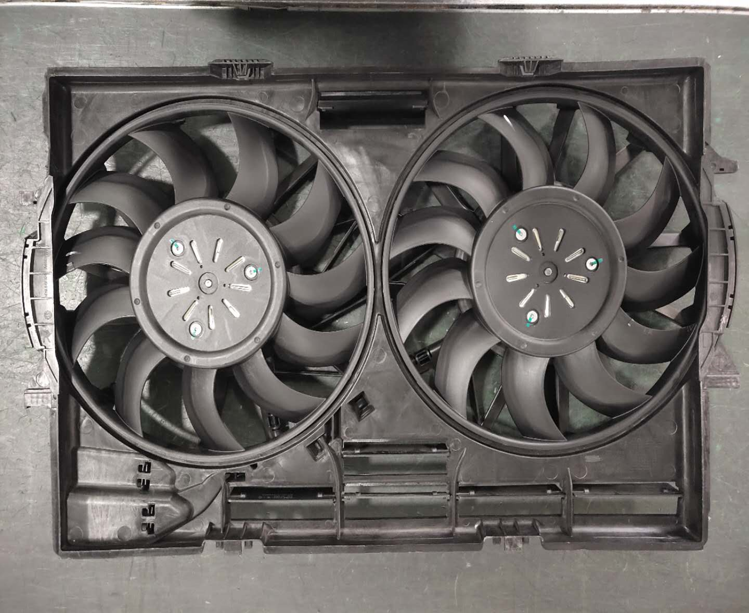 Fan Motoru Davlı (400 Mm+400 Mm-4 Fıs-400W+400W 4H0121207CS1