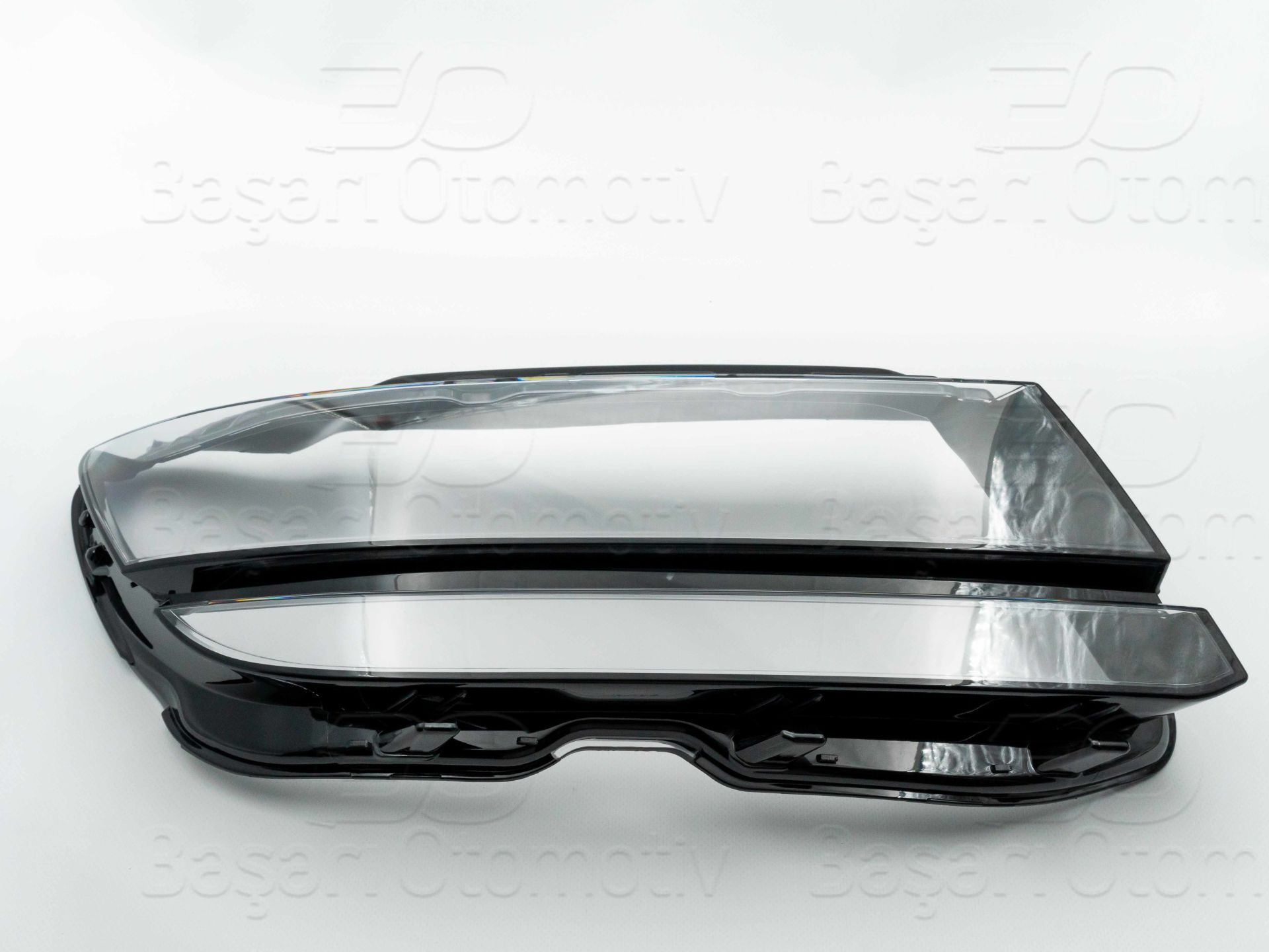 Far Camı Sağ Krom Citasız VW Tiguan 2016- 5NB941114A