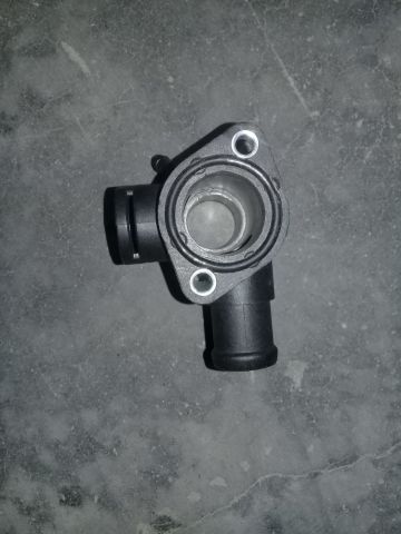 Su Flansı Vw Golf3 Passat A4 Caddy 1.9Tdı Afn Avg 028121132A