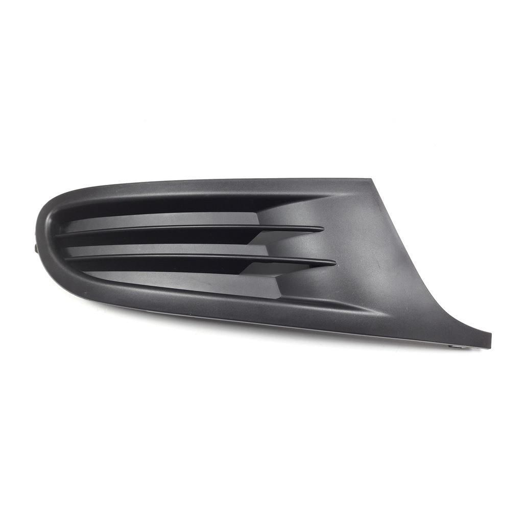 Golf6 Ön Tampon Izgarası Sağ Sissiz 2010- - 5K0853666A