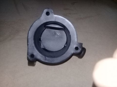 Termostat Alt Yuvası Skoda Fabıa Octavıa 1.4 1.9Sd 047121117