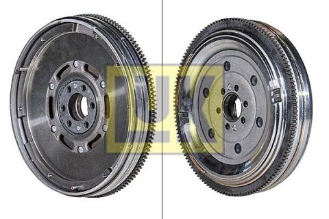 Volan Passat A4 A6 01-05 Luk 038105266AN