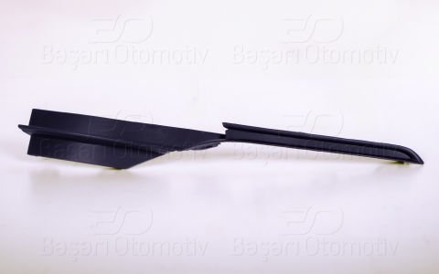 Tampon Izgarası Sag Vw Golf7.5 17 > 5G0853666L9B9