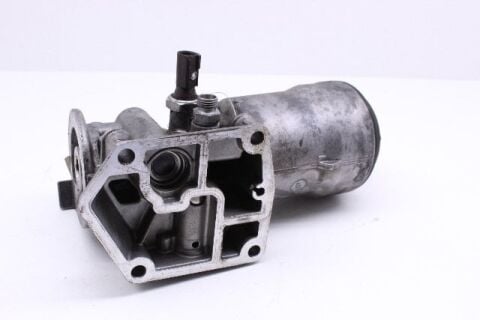 Yağ Filtre Kütüğü Komple T5 Caddy 1.9Tdı Axb Bjb Passat 2.0Tdı Bkp