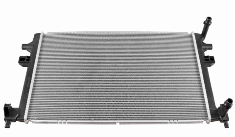 Su Radyatoru Mekanık Mt-At 620X396x16 Mm Vw Golf 5Q0121251EJ