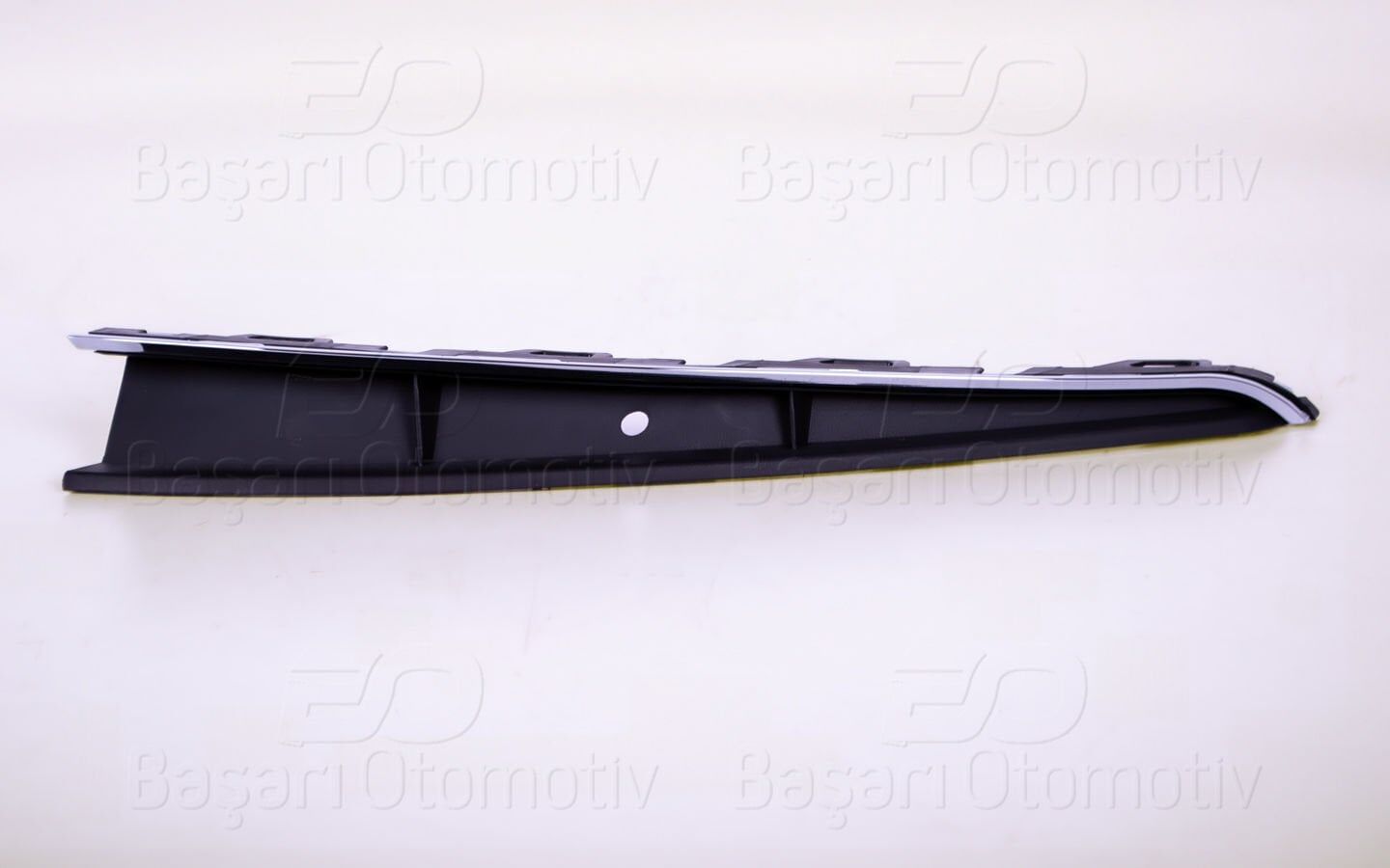 Tampon Izgarası Sağ Nikelajlı VW Polo 2018- 2G0853677E9B9