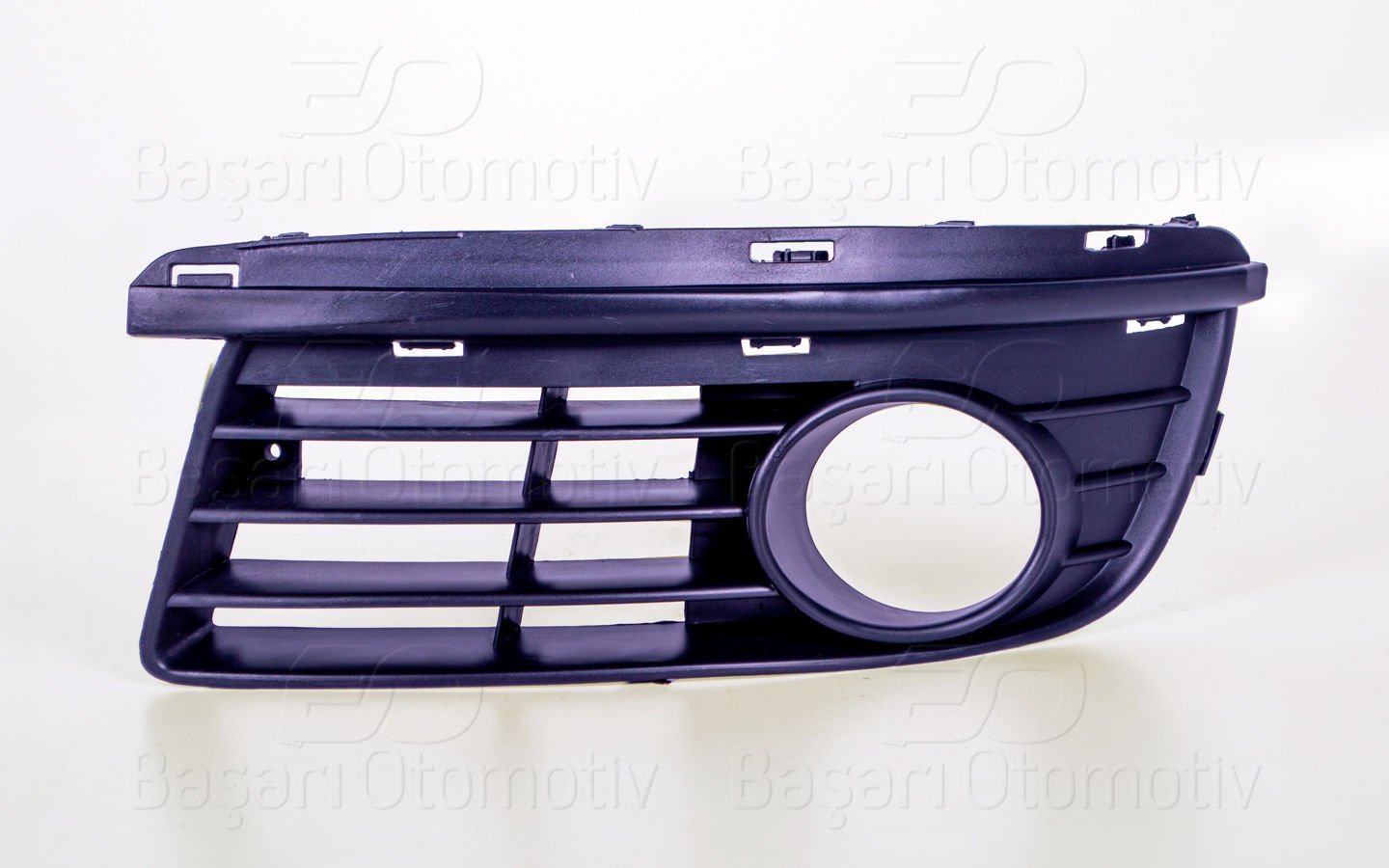 Tampon Izgarası Sol Sıslı Nıkelajsız Vw Jetta  1K0853665E9B9