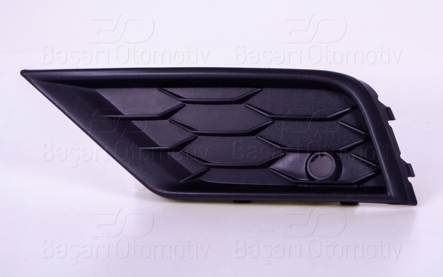 Tampon Izgarası Sol Sissiz Sensörlü VW Tiguan 2016-2020 5NA8546619B9