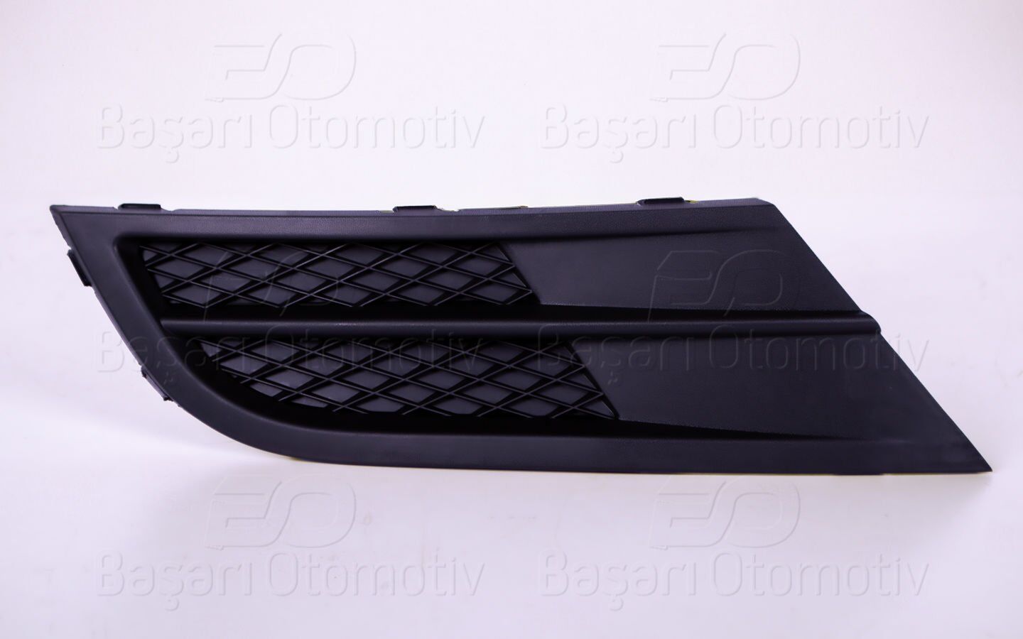 Tampon Izgarası Ön Sol Sissiz VW Jetta 2015-2018 5C6853665H9B9