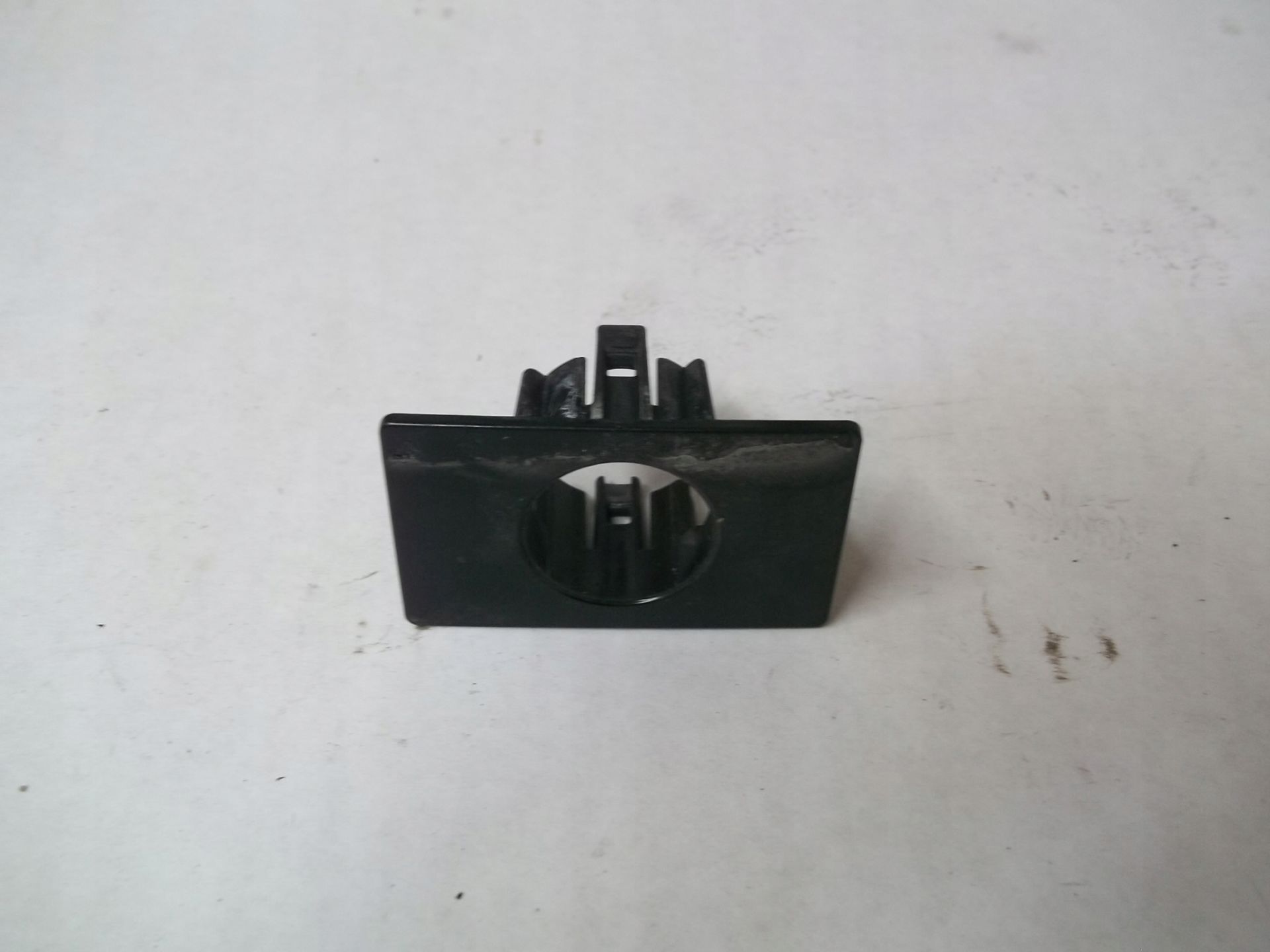 Park Sensor Tutucusu 4 Lu Set Vw Passat 14-18 3G0919493