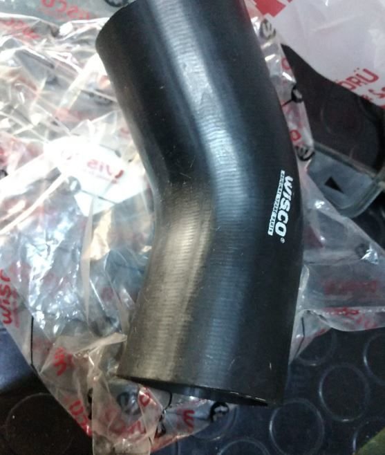 Turbo Hortumu Vw T5 1.9Tdı 2.5Tdı Axb 04 > 7H0145790A