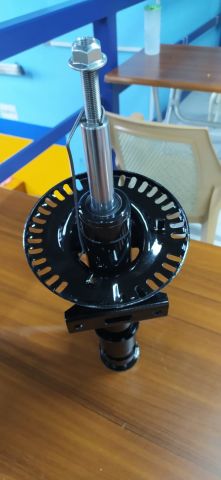 Amortısor On Sol-Sag Vw T5 T6 03 > 7H8413031C