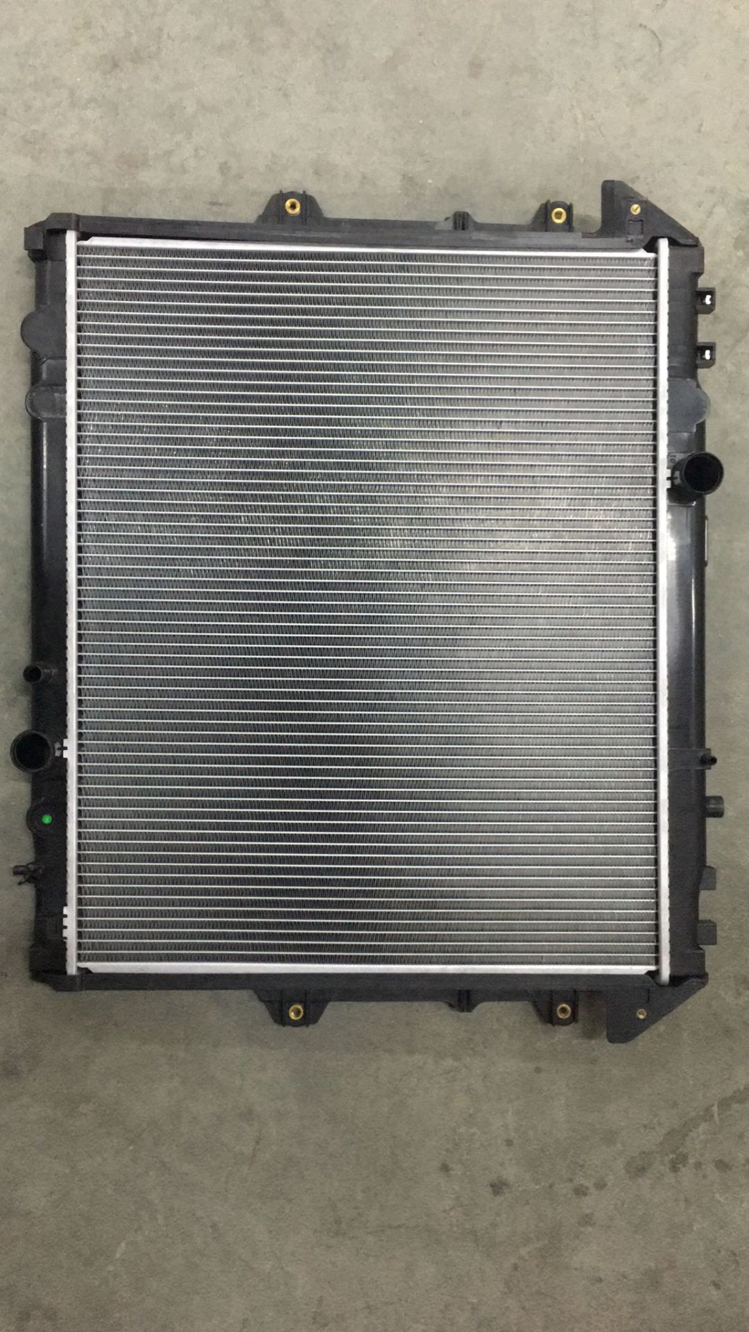Su Radyatoru Brazıng Mt 525X658x26 Mm Toyota Hı-Lux 2. 16400