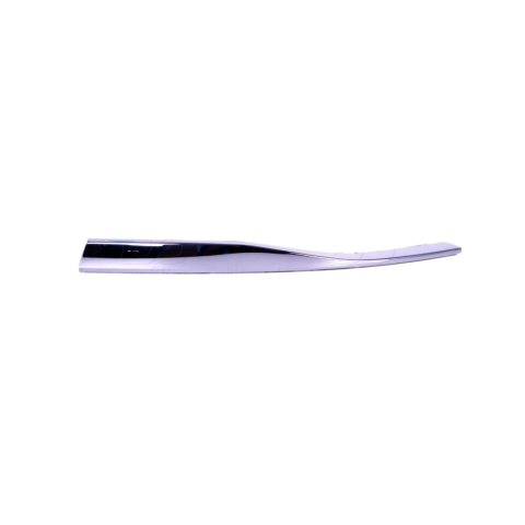 Tampon Izgara Çıtası Sağ Nikelajlı VW Golf 8 2020- 5H0853712A2ZZ