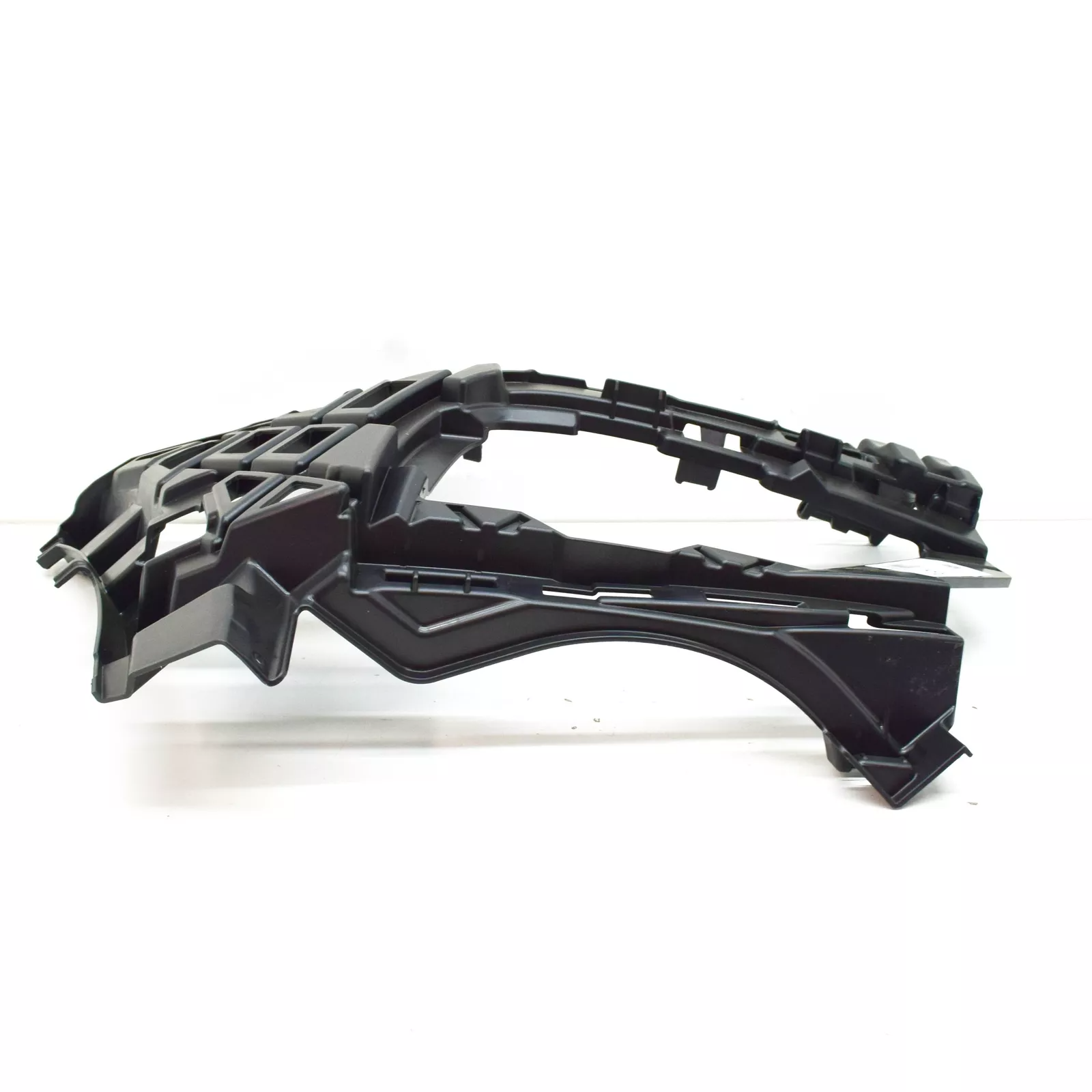 Tampon Braketı On Sag Vw Tıguan Tıguan R-Lıne 16  5NA807724A