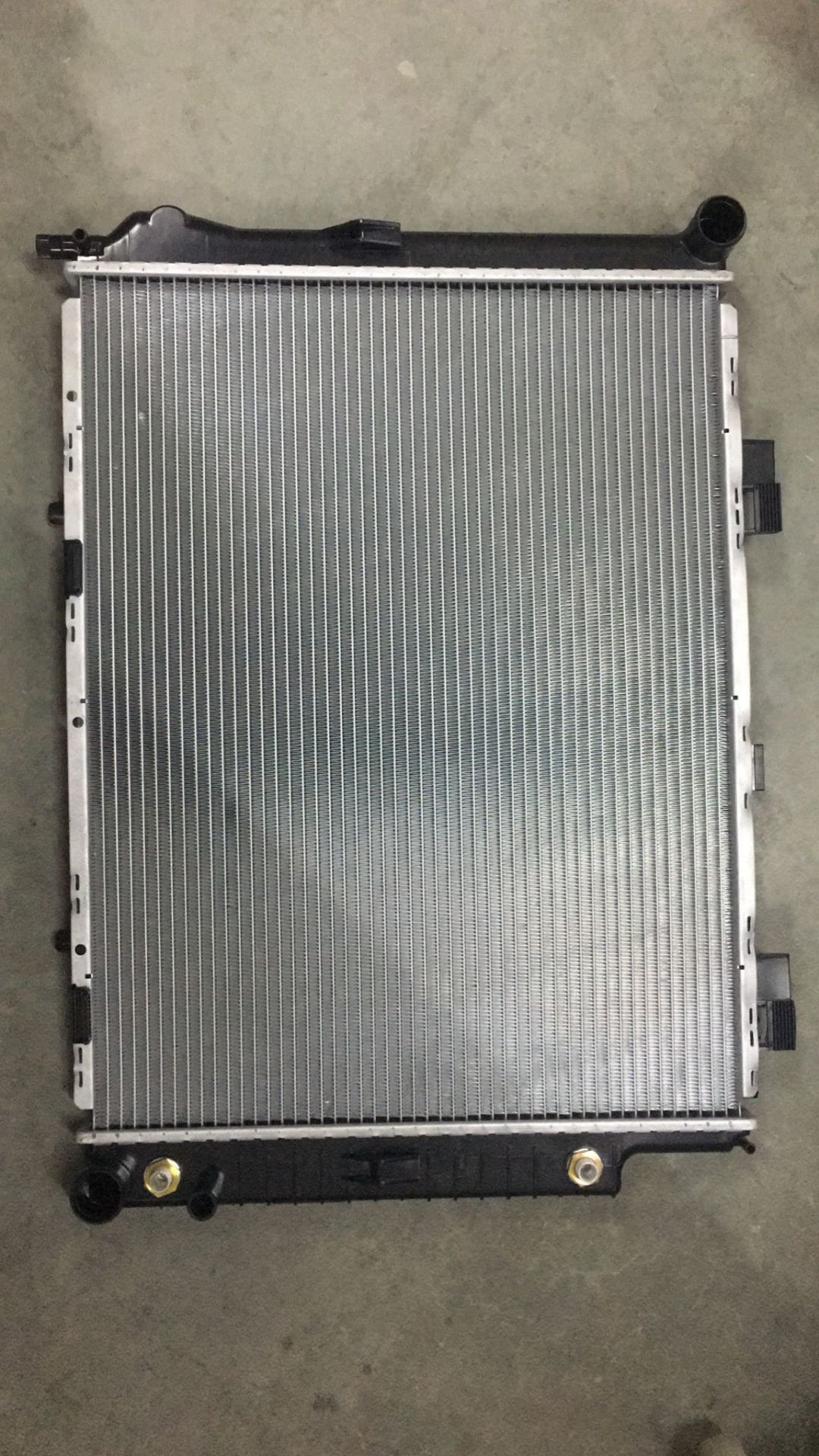 Su Radyatoru Brazıng Mt-At 650X488x32 Mercedes-Be 2105003003