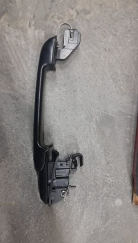 Kapı Kolu On Sol Anahtarsız Vw Golf3 91 > 103095