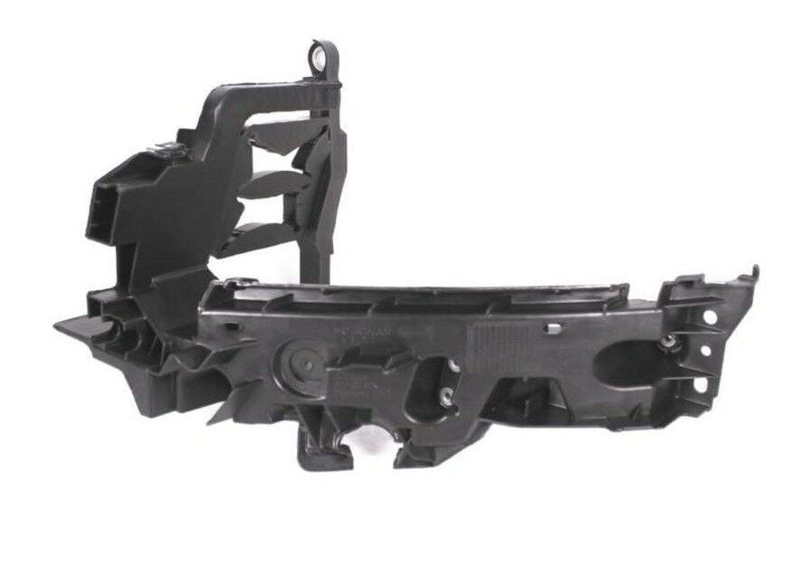Far Braketı Sol Q5 08-15 Ioe-Vw 8R0805607B