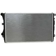 Su Radyatoru Mekanık Mt-At 650X405 Mm Vw Golf5 Golf6 Jetta Caddy [1K0121253H]