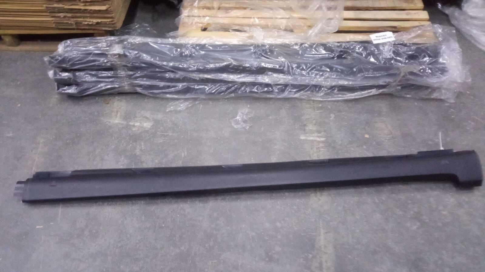 Vw Passat Sol Marşpiyel Bakaliti 3C0853855 - Uygun Fiyat