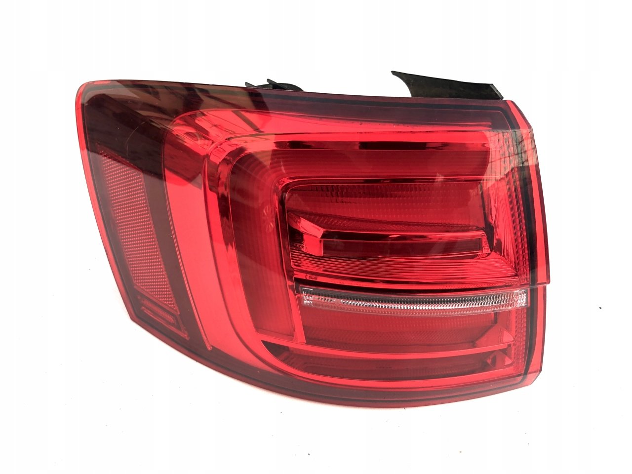 Stop Lambası Dıs Sol Jetta 15- Depo 5C6945207E