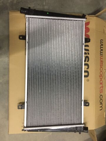 Su Radyatörü Volvo S40 2.0T 623x329x26 mm 8602116