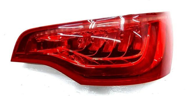 Q7 Stop Lambası Sag 09-15 [M.Marellı] [4L0945094F]