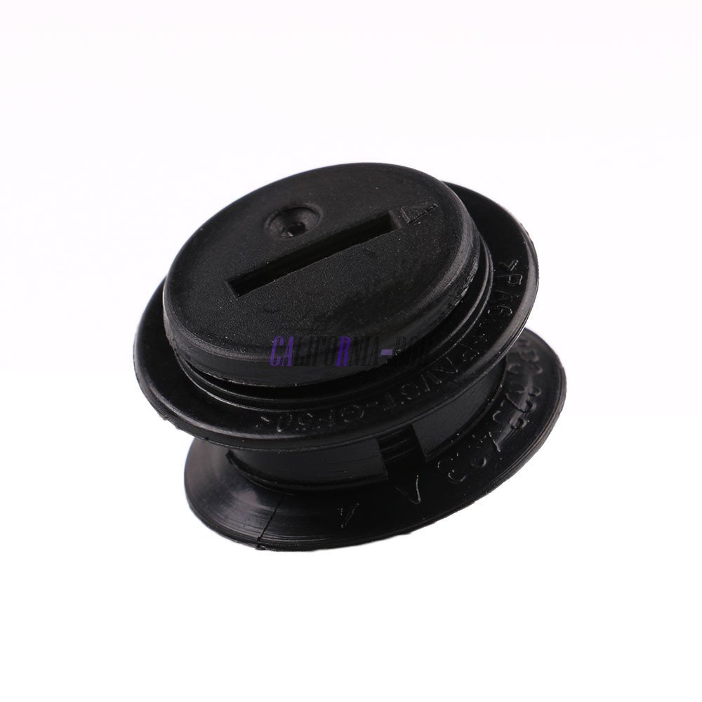 Kaput Dayanma Takozu Audi A3 A4 A5 A6 Q3 Q5 8P0823433A