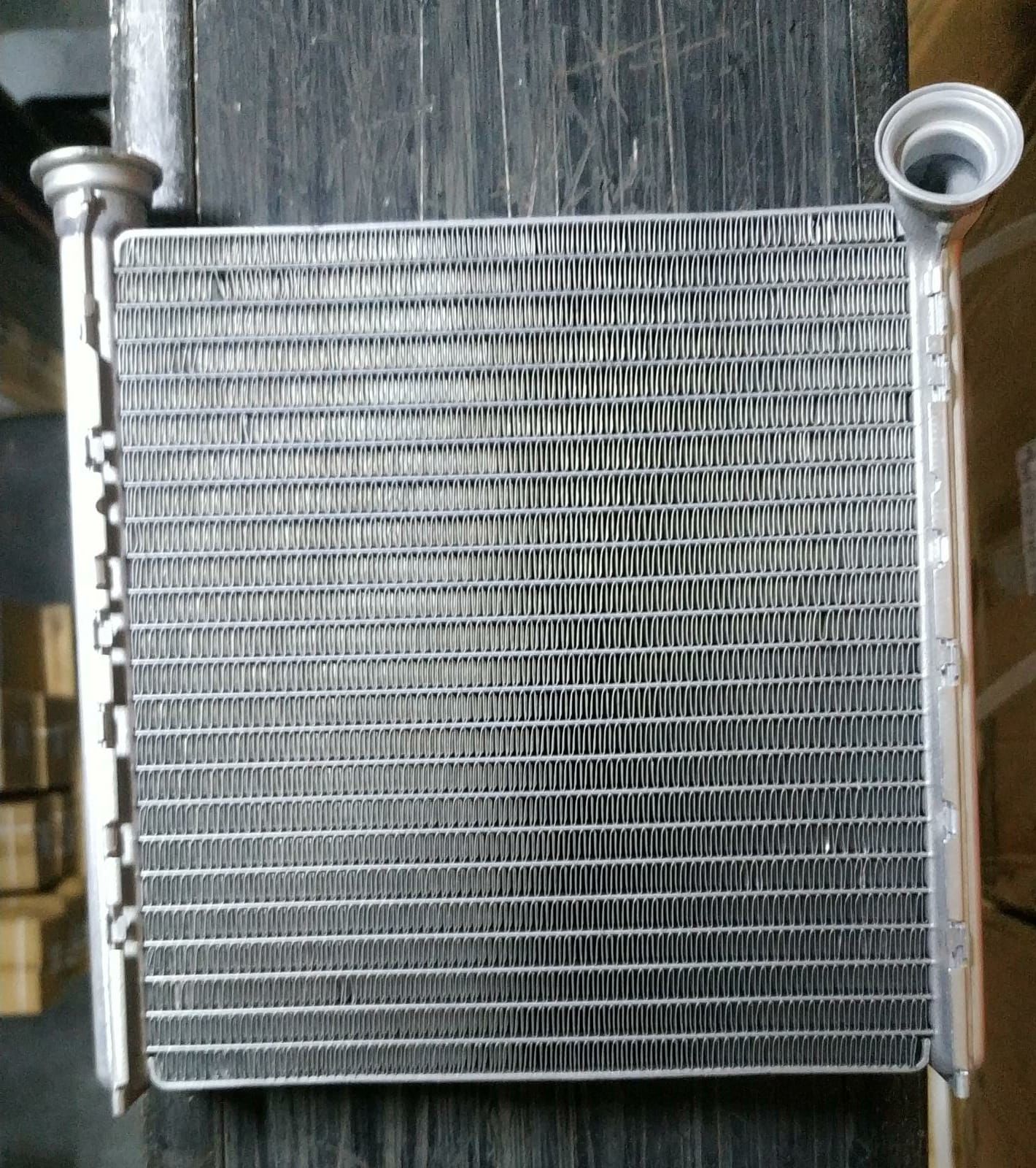 Kalorıfer Radyatoru Brazıng 172X184 Mm Vw Golf7 Passat Tıguan A3 [5Q0819031B]