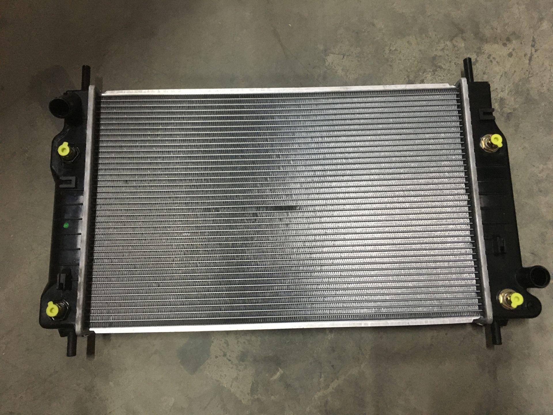 Su Radyatoru Brazıng At 620X406x26 Mm Ford Mondeo 93BB8005HC