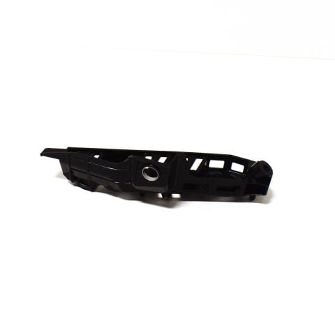 Ön Tampon Braketi Sağ VW Passat B8 (Makyajlı) 2019-2024 3G0807049A
