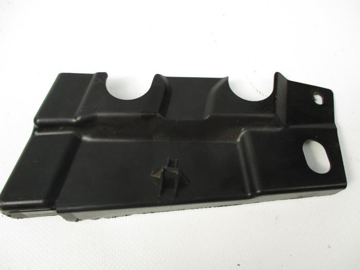 Kaput Mentese Kapagı Sol Caddy 10- Ioe-Vw 1T0805233B