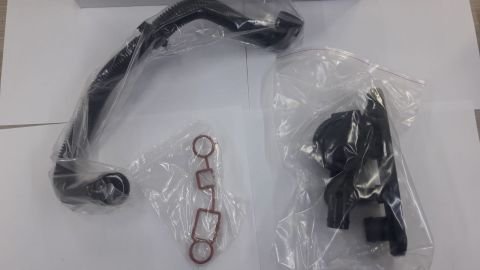 Motor Havalandırma Valfı Komple Set Audı A3 Gol 06F129101PS1