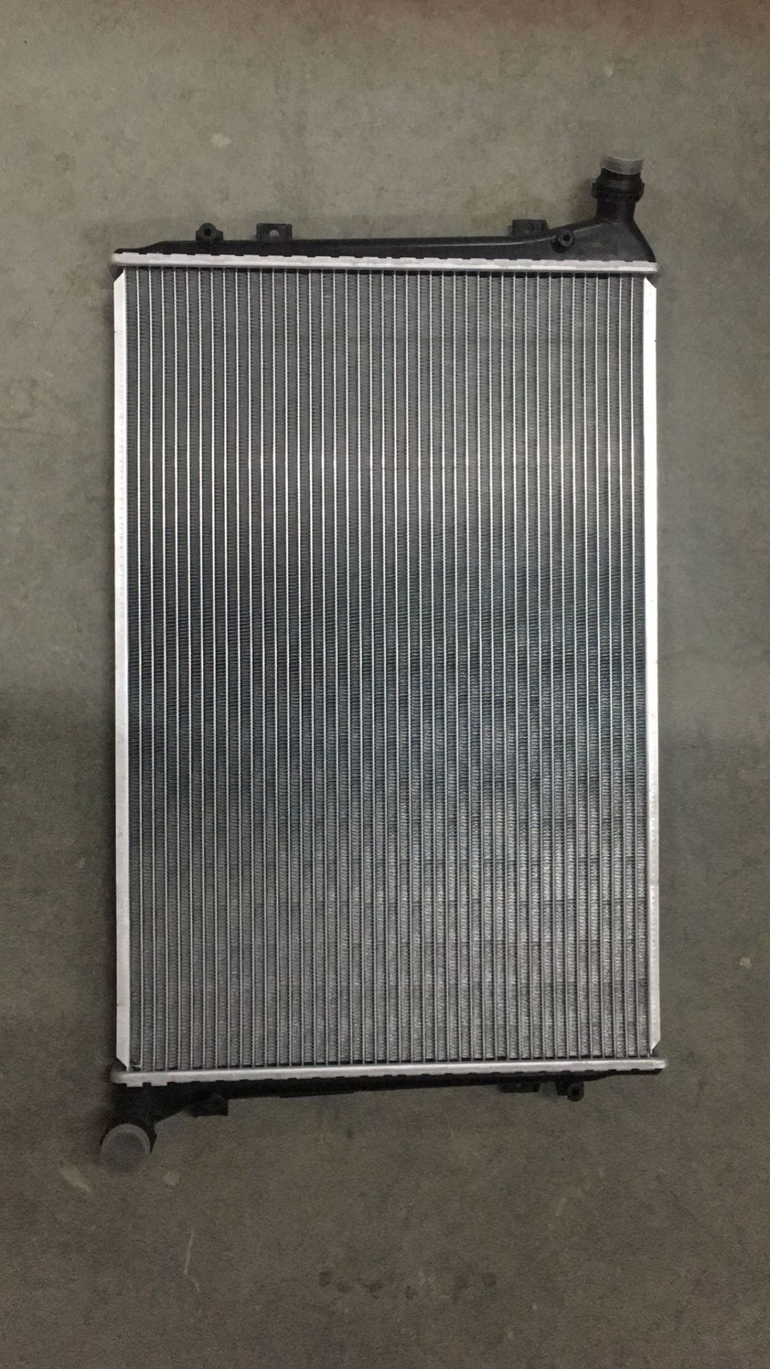 Su Radyatoru Brazıng Mt-At 650X452x26 Mm Vw Passa 3C0121253R