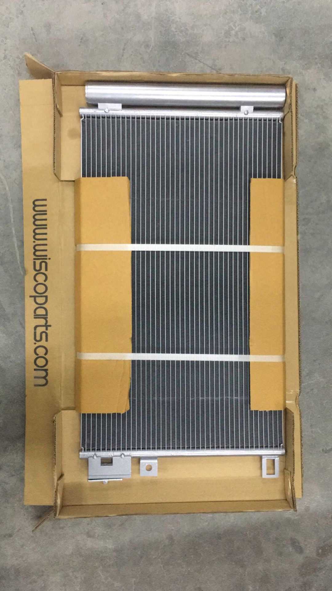 Klıma Radyatoru Mt 608X350 Mm Fıat Lınea 1.4 07> 51785214