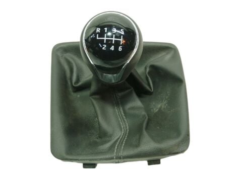 Seat Leon 2017-2020 Vites Topuzu ve Körüğü 6 İleri 5F1711113M