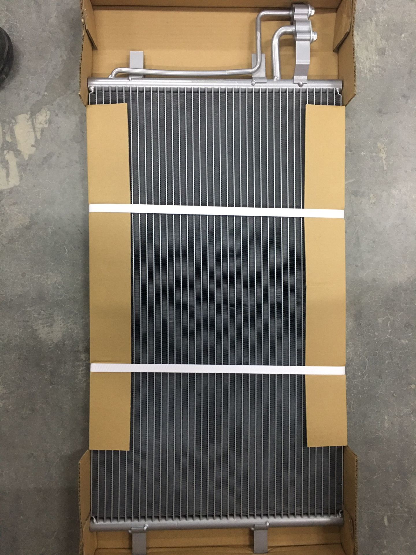 Klıma Radyatoru Mt-At 670X381 Mm Ford Focus. C-M 3M5H19710AB