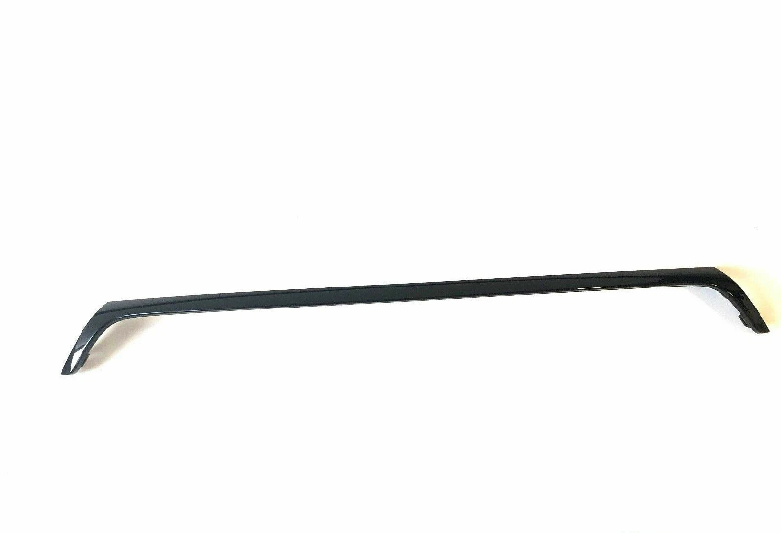 Scirocco 2015-2018 Ön Panjur Üst Çıtası Piano Black 1K8853761D