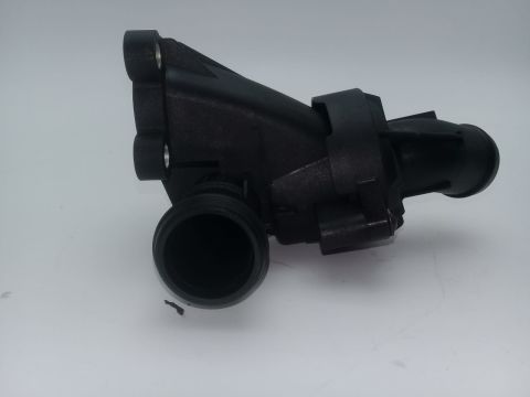 Termostat Yuvası Komple Vw Polo Fabıa Ibıza Cordo 04B121111C