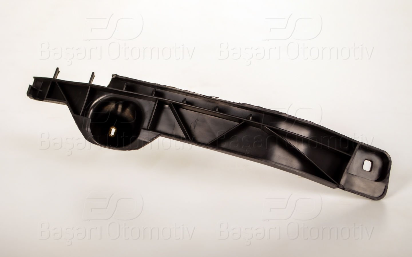 Tampon Braketı On Sag Vw Jetta 05-10 1K0807890B