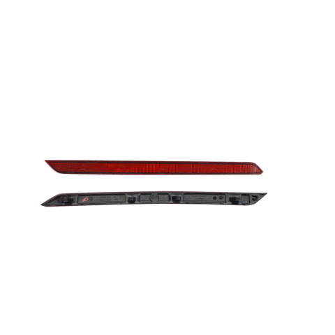 Oem Tampon Reflektörü Arka Dış Sağ VW Passat B8.5 2019- 3G0945106C