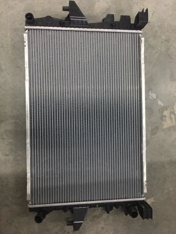 Su Radyatoru Brazıng Mt 710X470x32 Mm Vw T5 2.5Td 7H0121253G