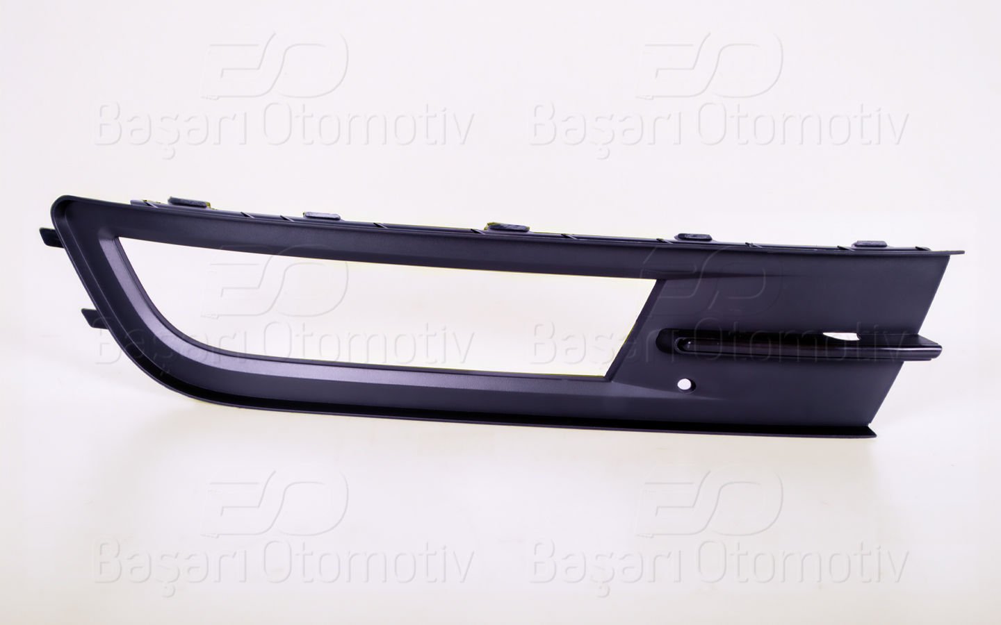 Tampon Izgarası Sol Sıslı Nıkelajsız Vw Passat  3G08536659B9