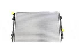 Su Radyatoru Mekanık Mt-At 650X324 Mm Vw Golf7 A 5Q0121251EB