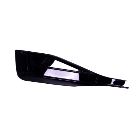 Tampon Izgarası Sol Sissiz Parlak Siyah VW Passat 2019- 3G0853665J BKZ