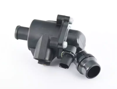 Termostat Yuvası Komple Audı A4 1.6 Alz Awa 00-08 06B121111L