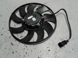 Fan Motoru Davlumbazsız (365Mm-4 Fıs-400W-9 Kanat 8W0959455A