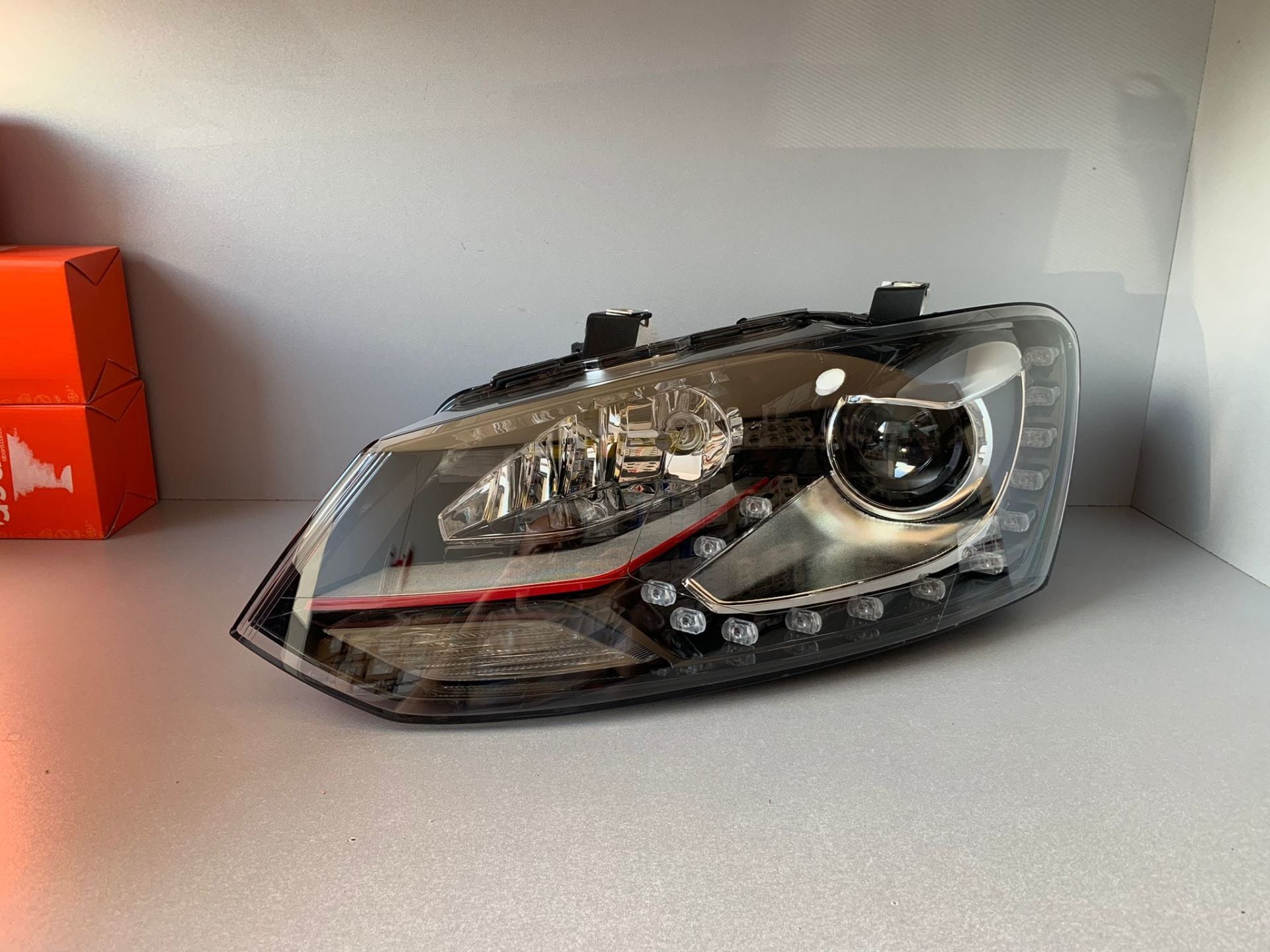 Far Sag Led Bi-Xenon Vw Polo Gti 2009- 6R1941040B